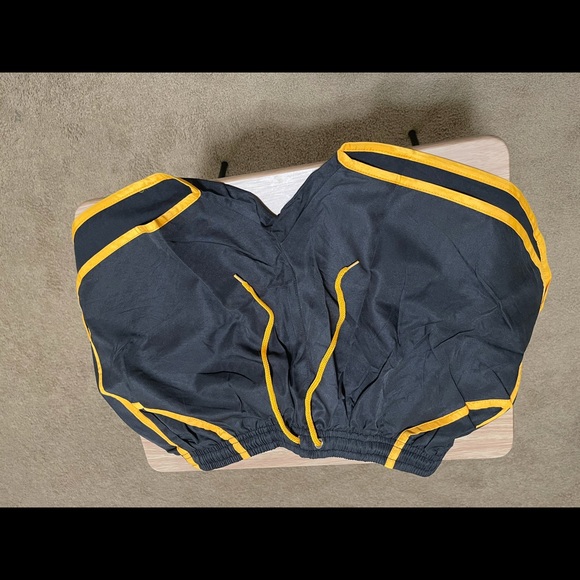 Shorts made with 100% cotton Brand new - Picture 6 of 9